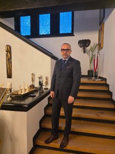 Eduard Petrescu – PR: Cum Construiește un Brand din Gambling Încredere și Autoritate cu 1000+ Articole Publicate Strategic în Presa Online